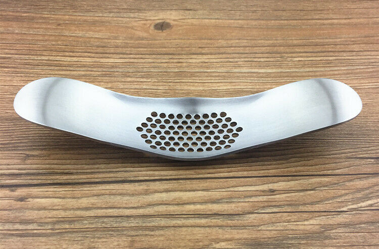 Stainless Steel Garlic Crusher Press Rocking Easy Garlic Crushing Kitchen Tool