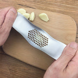 Stainless Steel Garlic Crusher Press Rocking Easy Garlic Crushing Kitchen Tool