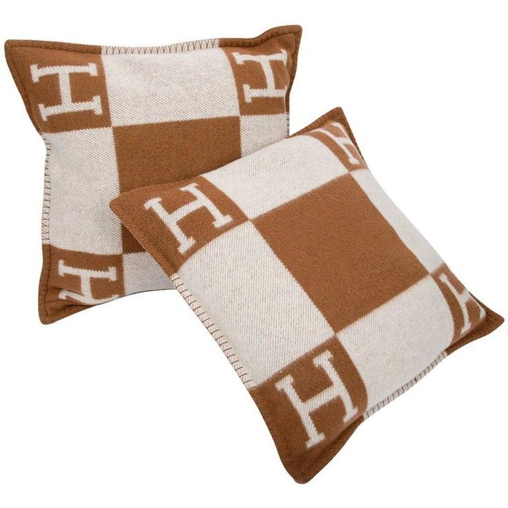 Throw Blanket H Letter Shawl Thick Luxury Cashmere Sofa With Cushion (Light Brown)