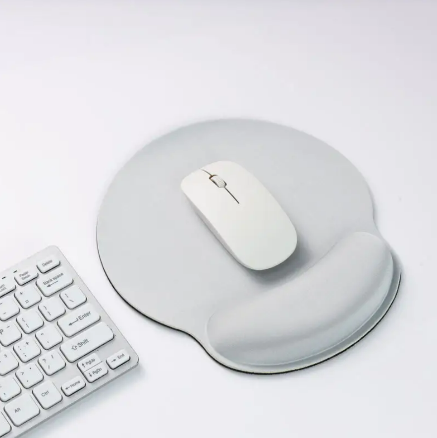 Mouse Pad Soft Squishy Ergonomic With Wrist Support Rest (Silver)